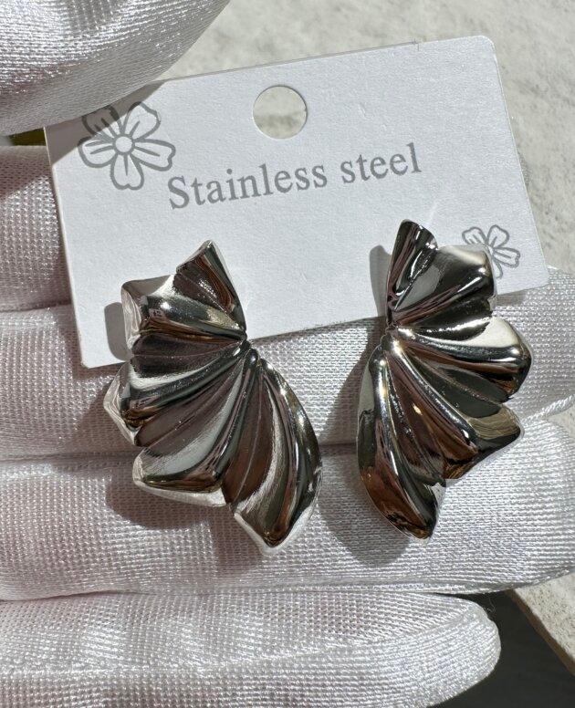 Elara Earrings