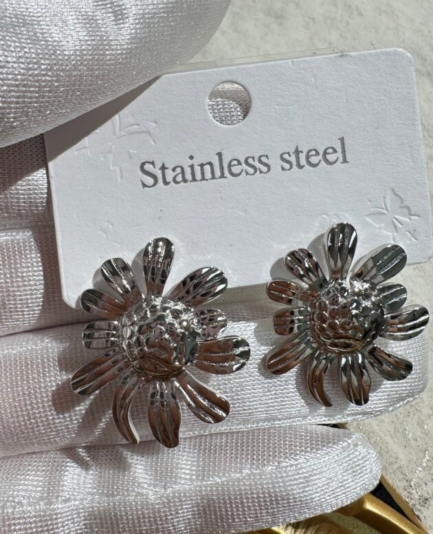 Isla Earrings