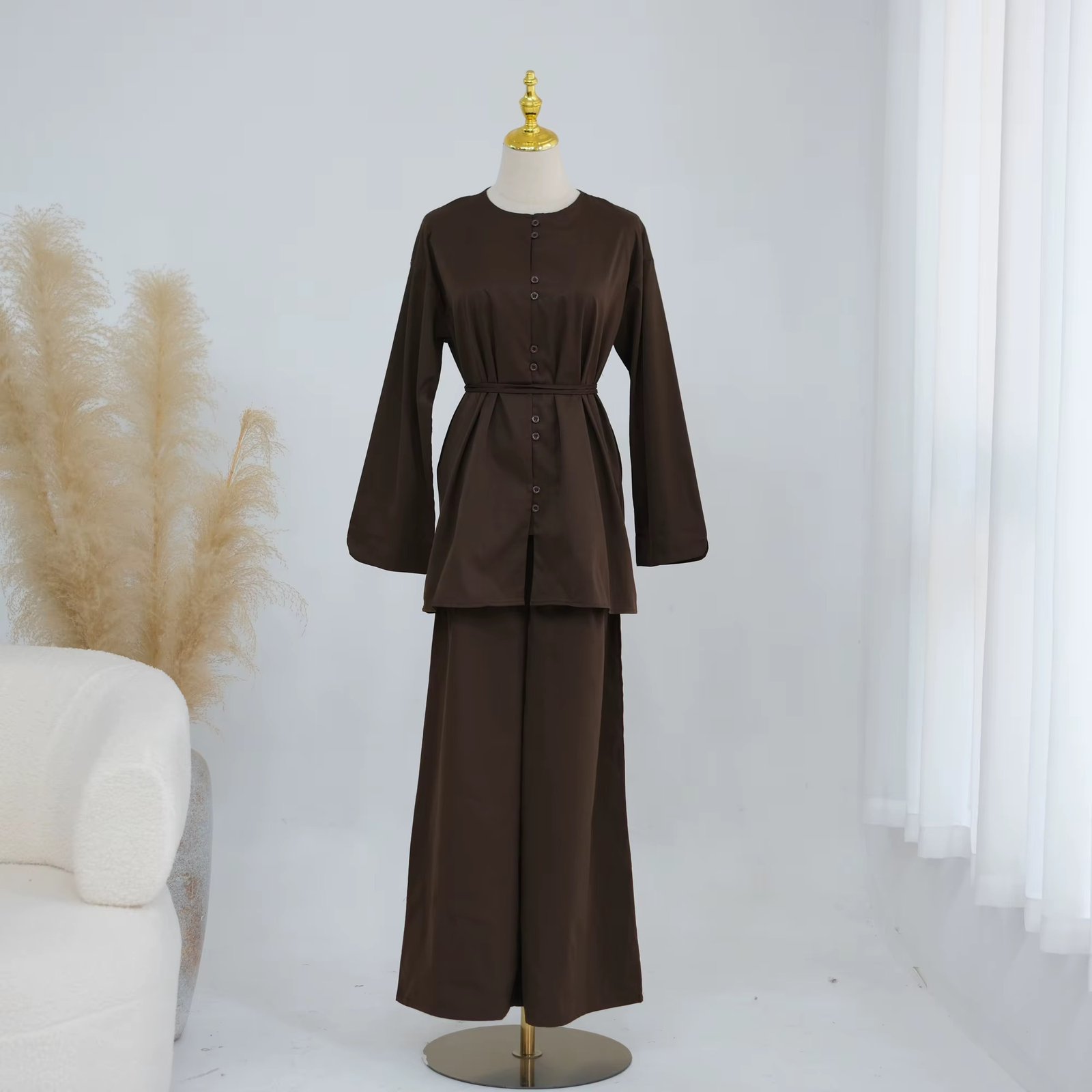 Leen - Image 3